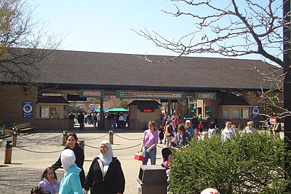 How to get to Cleveland Metroparks Zoo with public transit - About the place