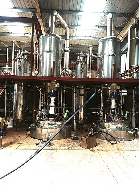 File:Curcumin distillation.jpg