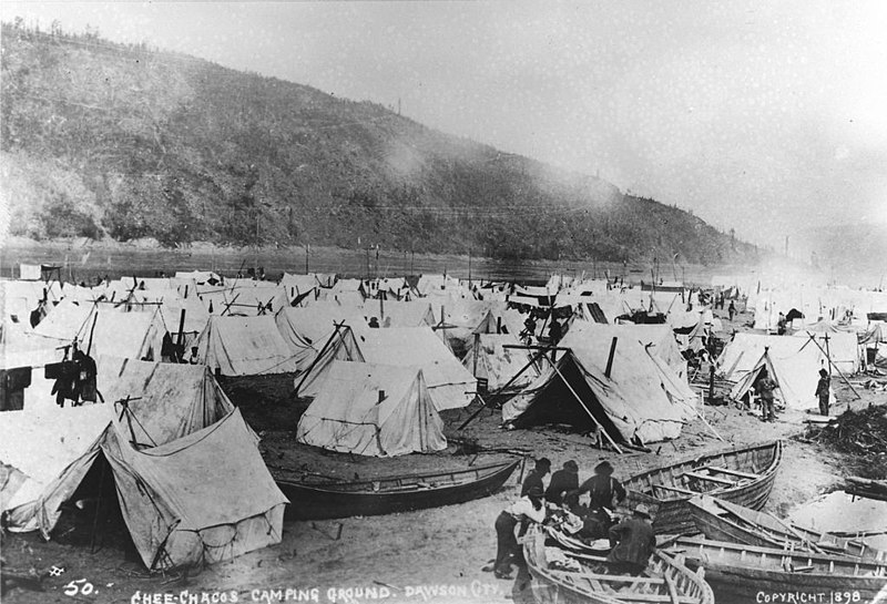 File:Dawson, tent city, Yukon (J6133).jpg