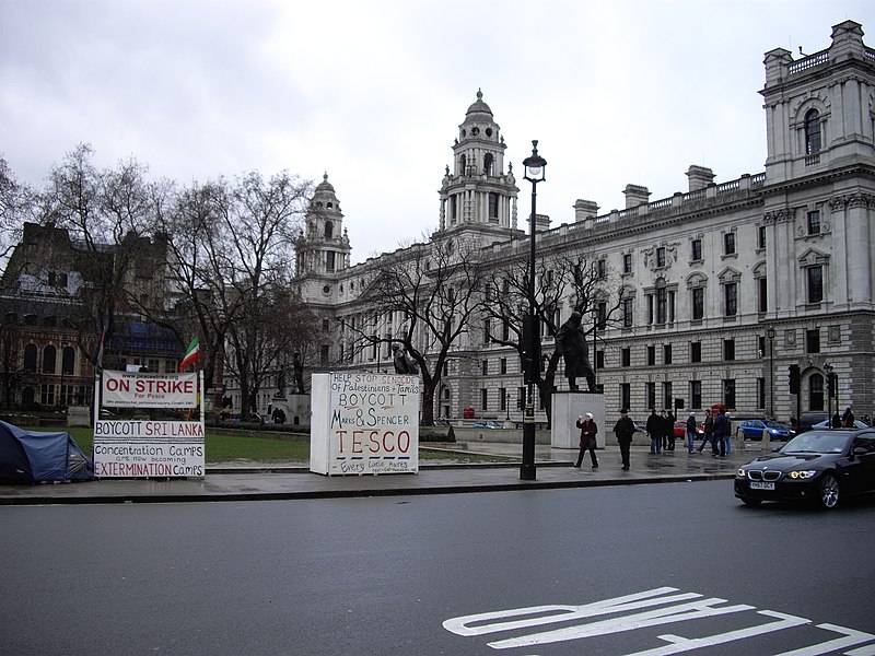 File:Demonstration outside the Houses of Parliament - geograph.org.uk - 1729981.jpg