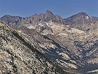 <span class="mw-page-title-main">Devils Crags</span> Jagged peak of Californias southern Sierra Nevada range