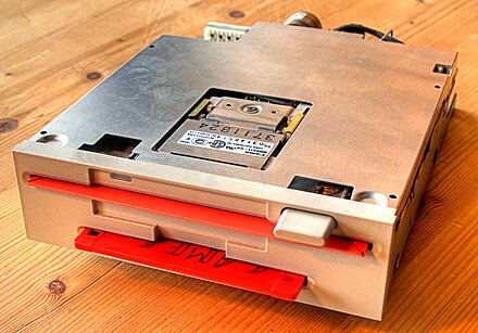 Накопители гибких. Флоппи-диск 5.25. Дисковод 3 5 FDD. Дисководы для дискет 5.25. Дисковод 5.25 USB.