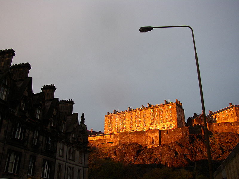 File:Edinburgh Castle.jpg