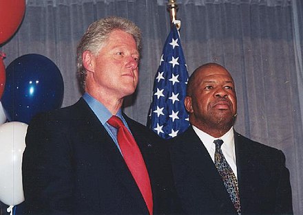 Cummings with Bill Clinton in 2000