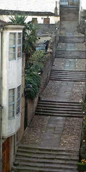 File:Escalinata Maior de Sarria.jpg