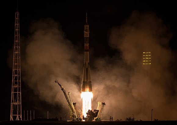 Expedition 53 Soyuz Launch (NHQ201709130002).jpg