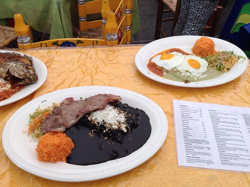 File:Feria Gastronomica de la Enchilada 27.jpg