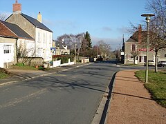 La route départementale 26 en direction d'Urciers en 2012.