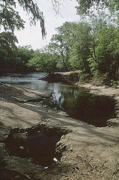 File:FlTelfordSpring.jpg