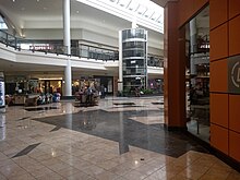 Centrum handlowe Florence Mall Court.jpg
