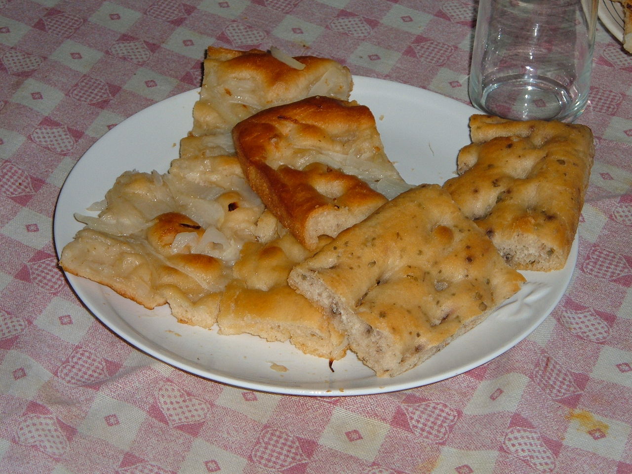 1280px-Focaccia_genovese.JPG