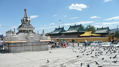 Ulaanbaatar, 2008 yılı itibariyle 1 milyon nüfusa sahip Moğolistan'ın başkentidir.