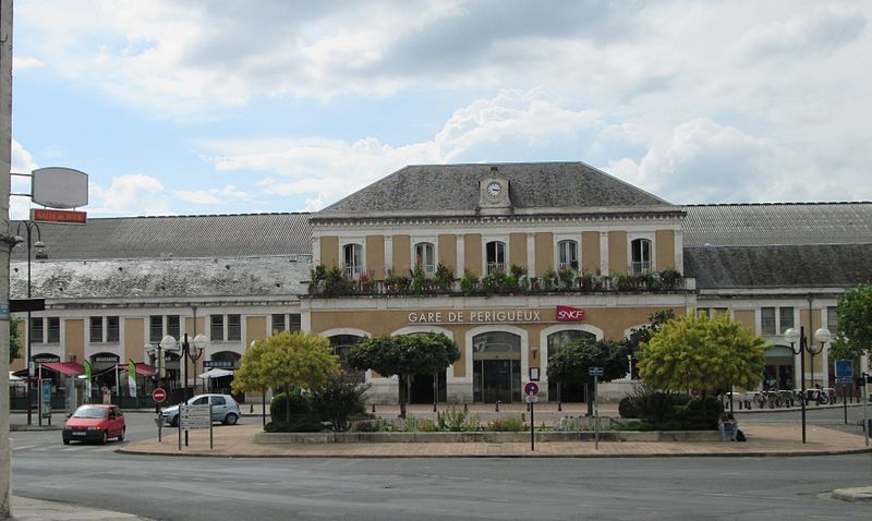 File:Gare de Périgueux.JPG