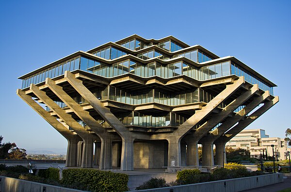 The Geisel Library, UC San Diego