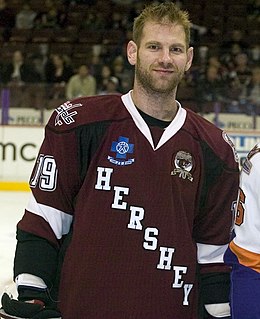 <span class="mw-page-title-main">Grant Potulny</span> American ice hockey player and coach