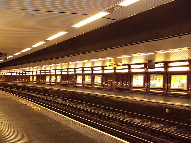 File:Hamilton Square railway station 190909.JPG