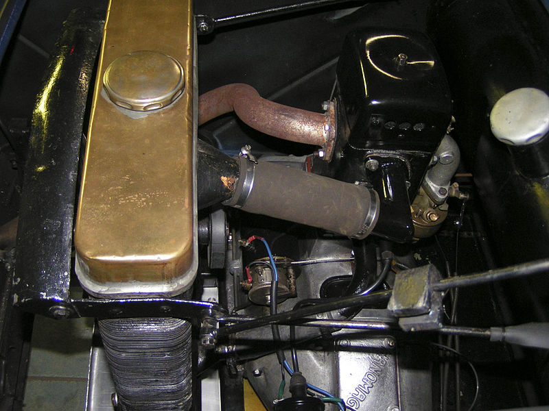 File:Hanomag Kommisbrot Engine (2295491214).jpg