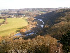 Blick von Burg Blankenstein auf Altruhrarm und Katzenstein