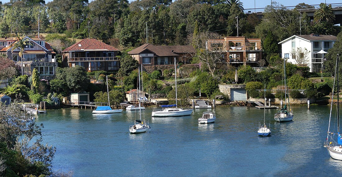 File:Huntleys Point houses from Gladesville Bridge.jpg