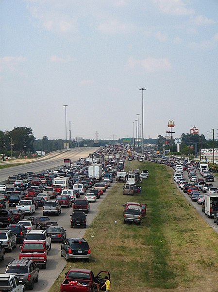 File:I-45 & Louetta Rita Evacuation.jpg