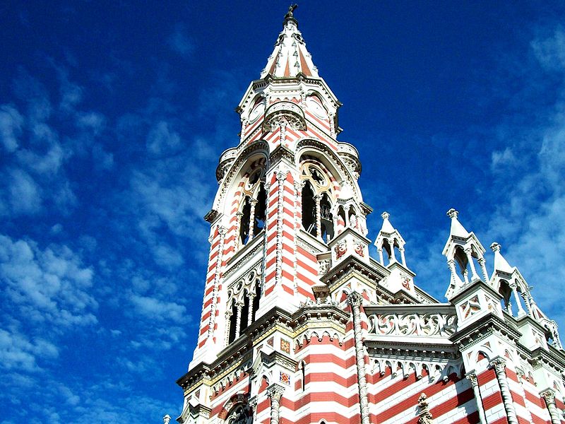 File:Iglesia del Carmen en Bogotá.JPG