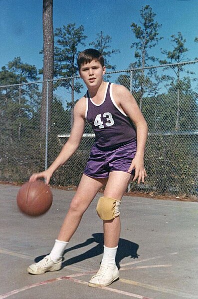 File:Jeb Bush in basketball uniform during youth.jpg