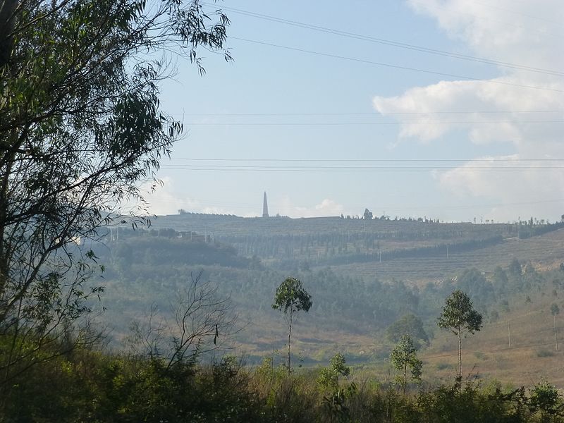 File:Jianshui - Hwy S214 - looking toward an obelisk - P1370531.JPG