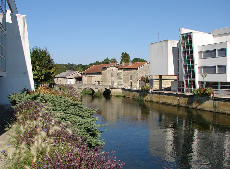 File:Joinville Haute-Marne 200908 3.jpg