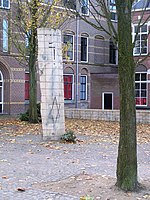 Joods Monument Kees van Renssen Jacobijnerkerkhof Leeuwarden1.JPG