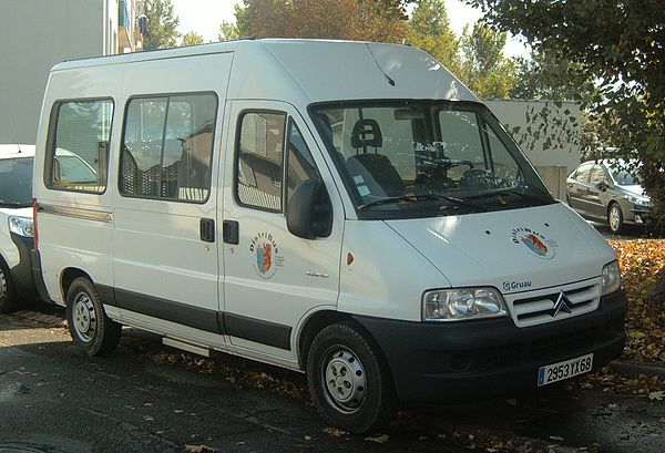 Citroën Jumper minibus in France