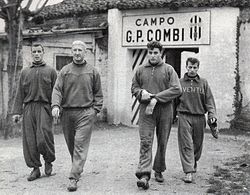Juventus 1957-58 - Training Session - Charles, Broćić, Mattrel, Stacchini.jpg