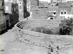 Kaaba Abraha 1942.jpg