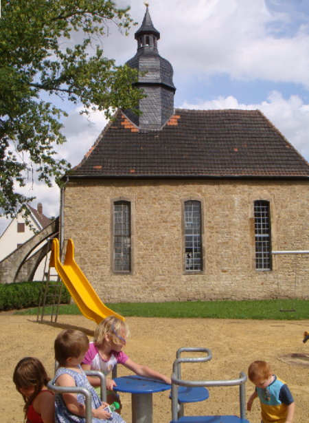 Kirche Darnstedt im Lot