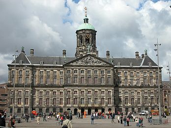 Королівський палац (колишня ратуша) в Амстердамі