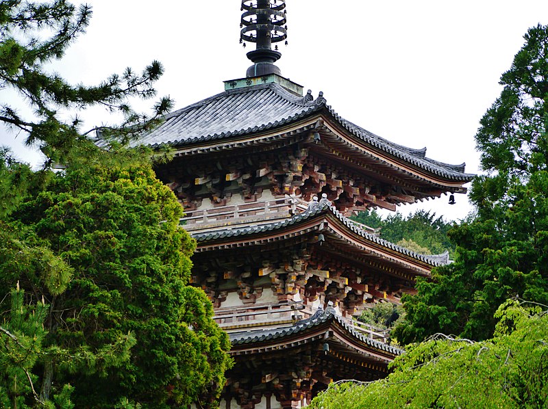 File:Kyoto Daigo-ji Pagode 08.jpg