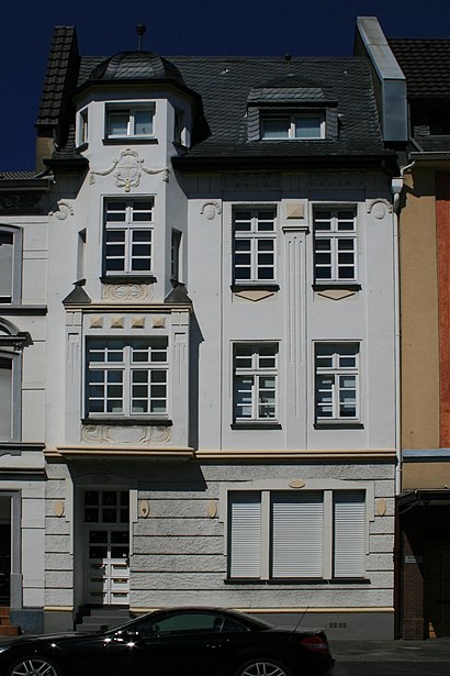 So kommt man zu der Künkelstraße mit den Öffentlichen - Mehr zum Ort Hier