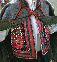 Kalotaszegi népviselet – Wikipédia