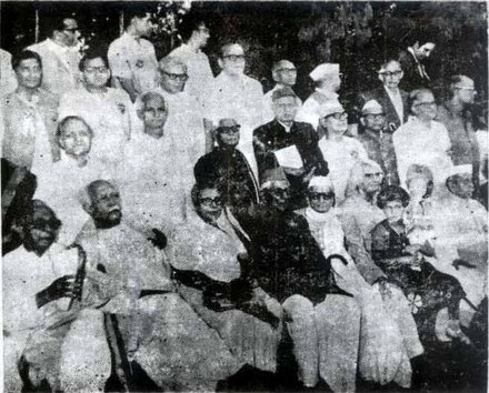 Mahadevi Varma (bottom row third from left) along with Hazari Prasad Dwivedi and others