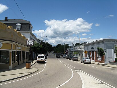 How to get to Franklin, Massachusetts with public transit - About the place