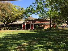 Former campus (vacated before fall 2016). MandarinChineseMagnetSchoolHouston.JPG