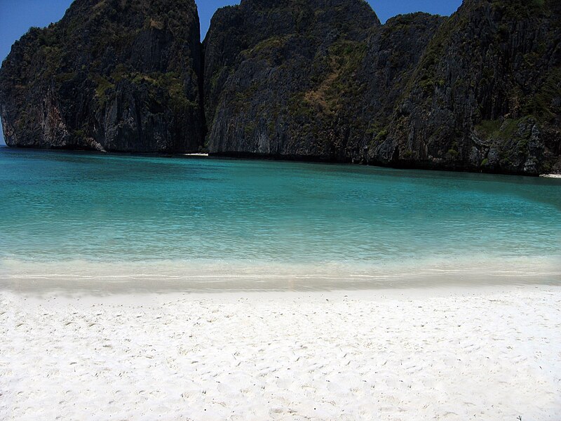 File:Maya Bay Thailand Phi Phi Ley.jpg