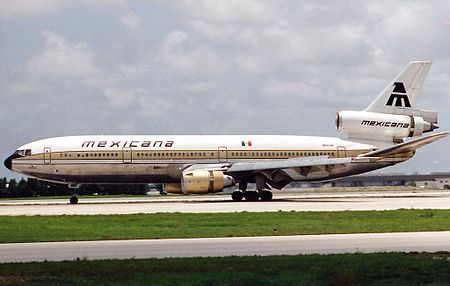 ไฟล์:McDonnell_Douglas_DC-10-15,_Mexicana_AN0196751.jpg