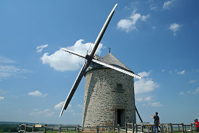 Ailes Berton repliées (moulin de Moidrey, France).