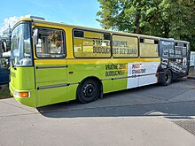 Pirates and Mayors electoral bus. Muzeum korupce 2021.jpg