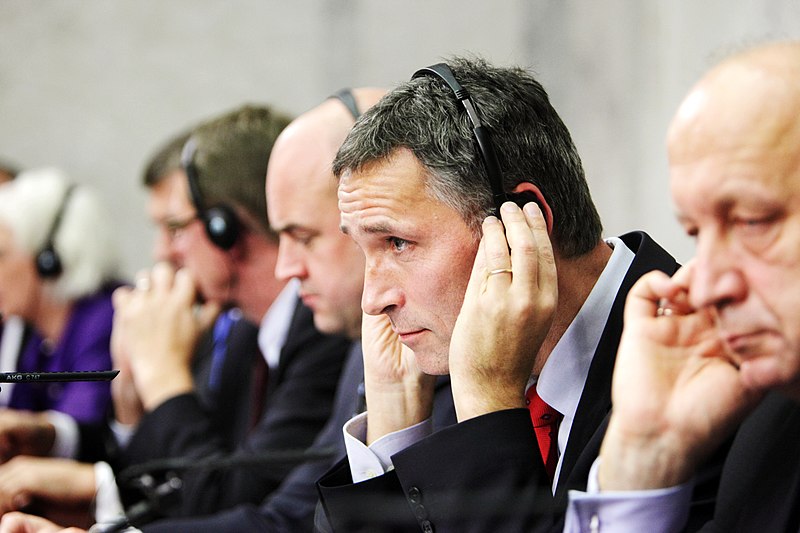 File:Norges statsminister Jens Stoltenberg pa pressmote under Nordiska radets session i stockholm 2009 (4).jpg