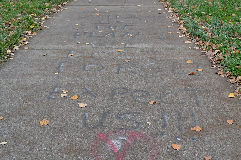 File:Occupy Eugene Graffiti 1 (Eugene, Oregon).jpg