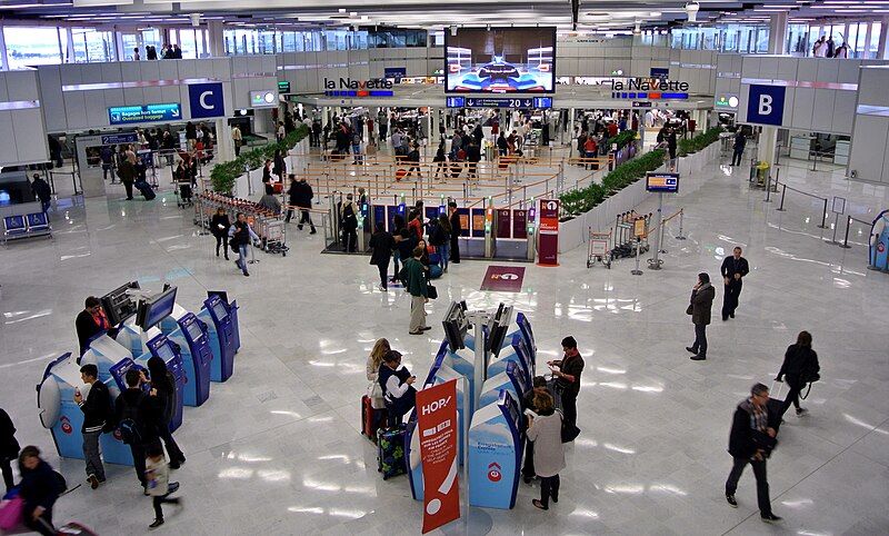 File:Orly Ouest LaNavette 4433.JPG