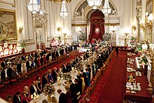 State banquet for Barack and Michelle Obama at Buckingham Palace in 2011 P052411LJ-0751 (5835926297).jpg