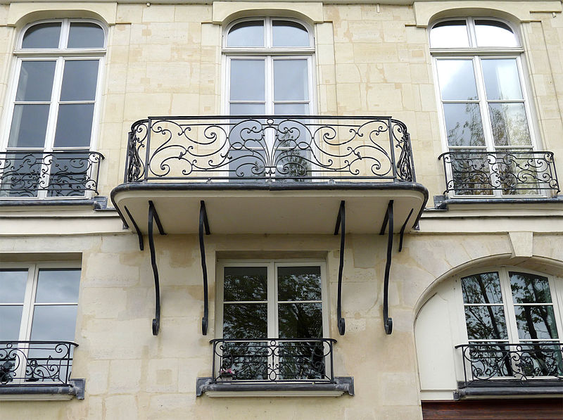 File:P1240656 Paris IV quai Orleans n28-30-32 detail facade rwk.jpg