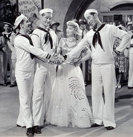 Skelton (center left) in Panama Hattie (1942)